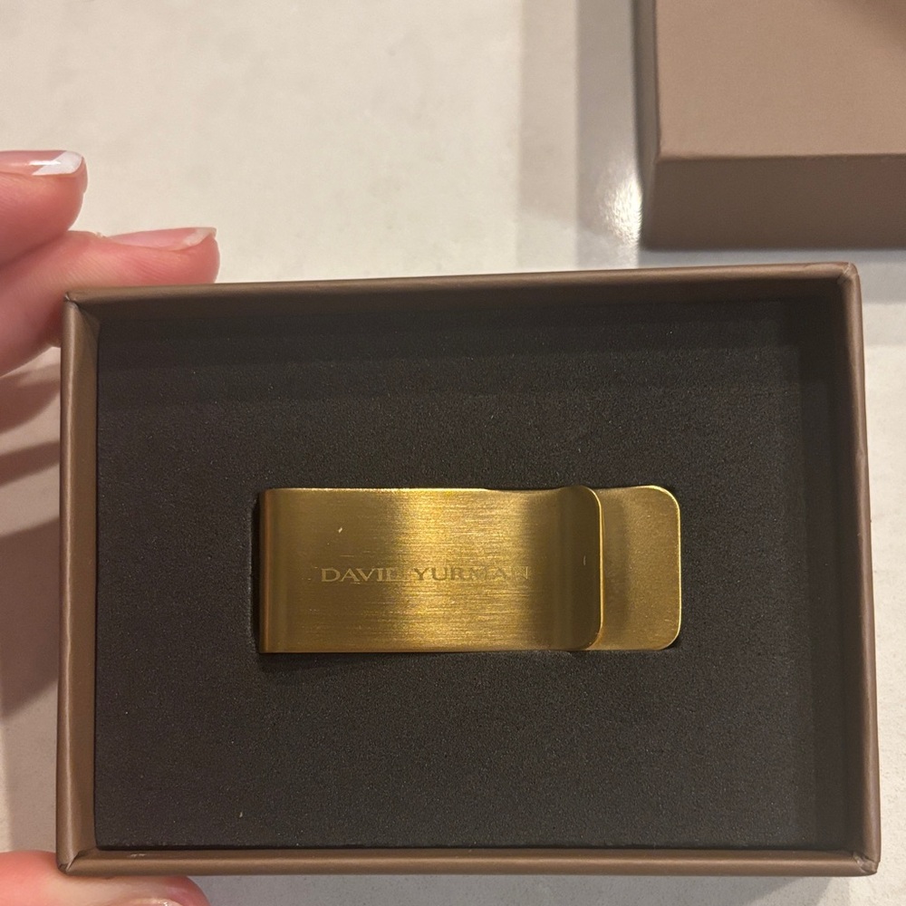 David Yurman gold money clip in brown gift box